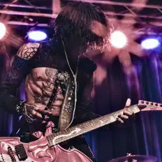 Poslechněte si interpreta Novulent, sledujte hudební videa, přečtěte si životopis, podívejte se na data turné a další informace.