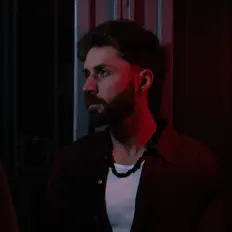 Ouça Berlin Division, assista a videoclipes, leia a biografia, veja as datas das turnês e mais!