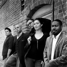 Ascolta Unfadeable, guarda video musicali, leggi la biografia, vedi le date del tour & altro!