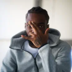 聆聽 Kee BenJi、觀看音樂影片、閱讀小傳、查看巡演日期等！