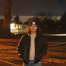 Adam Wong dinle, müzik videolarını izle, biyografisini oku, tur tarihlerini ve daha fazlasını gör!