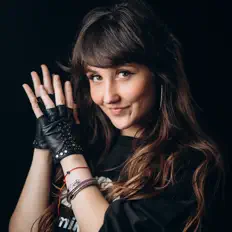 Listen to Victoria Niro, watch music videos, read bio, see tour dates & more!