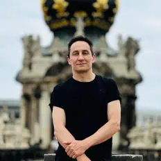 Écoutez Ivan Vanilov, regardez des vidéoclips, lisez la biographie, consultez les dates de tournée et plus encore !