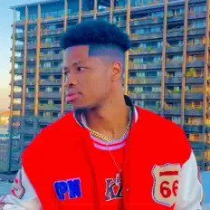 Beekay B을(를) 듣고, 뮤직 비디오를 보고, 약력을 읽고, 투어 일정 등을 확인하세요!