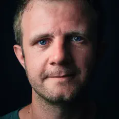 Danny Partonを聴いたり、ミュージックビデオを鑑賞したり、経歴やツアー日程などを確認したりしましょう！