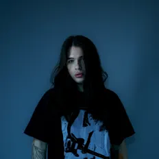 Ascolta lo-fi radio, guarda video musicali, leggi la biografia, vedi le date del tour & altro!