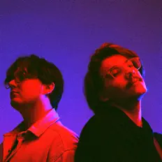 Escucha a Танцура, mira videos musicales, lee su biografía, consulta las fechas de las gira y más.