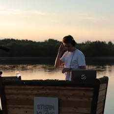 Escucha a imatic, mira videos musicales, lee su biografía, consulta las fechas de las gira y más.