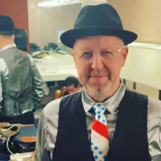 Scrote: песни, клипы, биография, даты выступлений и многое другое.