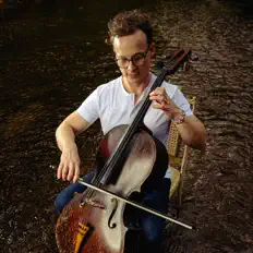 Ben Sollee: песни, клипы, биография, даты выступлений и многое другое.