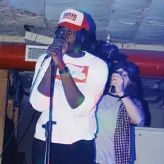 Écoutez Nowanotnoah, regardez des vidéoclips, lisez la biographie, consultez les dates de tournée et plus encore !