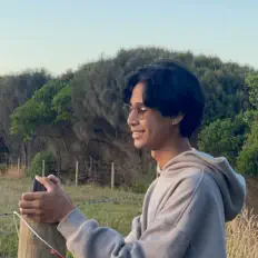 收听 Cruz、观看音乐视频、阅读小传、查看巡演日期等 ！