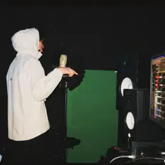 收听 MycousinJ.、观看音乐视频、阅读小传、查看巡演日期等 ！