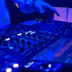 Listen to yarin shitrit, watch music videos, read bio, see tour dates & more!