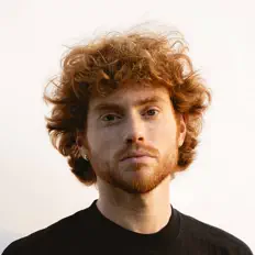 收听 Danny Diamonds、观看音乐视频、阅读小传、查看巡演日期等 ！