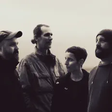 Listen to Alva Lün, watch music videos, read bio, see tour dates & more!