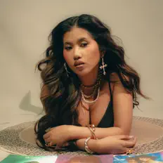 聆聽 Illest Morena、觀看音樂影片、閱讀小傳、查看巡演日期等！