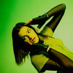 Poslechněte si interpreta Kjersti Long, sledujte hudební videa, přečtěte si životopis, podívejte se na data turné a další informace.