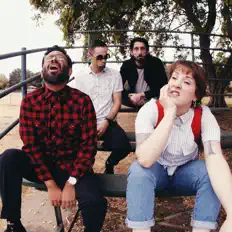 Dengarkan This is a Revolver, tonton video musik, baca bio, lihat tanggal tur & lainnya!