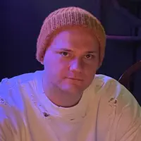 Luister naar undefined, bekijk muziekvideo's, lees de bio, bekijk de tourdata, en meer!