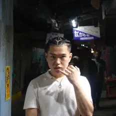 收听 bby_mell0w、观看音乐视频、阅读小传、查看巡演日期等 ！