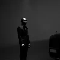 undefined을(를) 듣고, 뮤직 비디오를 보고, 약력을 읽고, 투어 일정 등을 확인하세요!