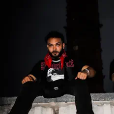 Level을(를) 듣고, 뮤직 비디오를 보고, 약력을 읽고, 투어 일정 등을 확인하세요!