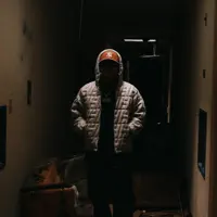 收听 undefined、观看音乐视频、阅读小传、查看巡演日期等 ！