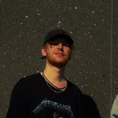 Escucha a XVRY, mira vídeos musicales, lee la biografía, consulta fechas de giras y mucho más.