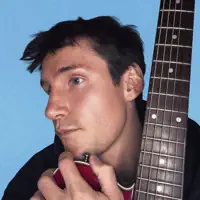 undefined dinle, müzik videolarını izle, biyografisini oku, tur tarihlerini ve daha fazlasını gör!