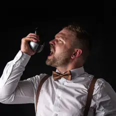 GEMINIAHを聴いたり、ミュージックビデオを鑑賞したり、経歴やツアー日程などを確認したりしましょう！