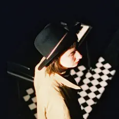 Escucha a Goodnight Louisa, mira videos musicales, lee su biografía, consulta las fechas de las gira y más.