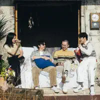 Ouve undefined, vê vídeos de música, lê a biografia, vê as datas da digressão e muito mais!