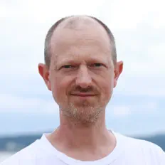 Listen to Højsgaard, watch music videos, read bio, see tour dates & more!