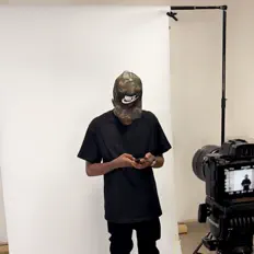 Ascolta Samkhul, guarda video musicali, leggi la biografia, vedi le date del tour & altro!