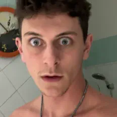 Listen to senza, watch music videos, read bio, see tour dates & more!