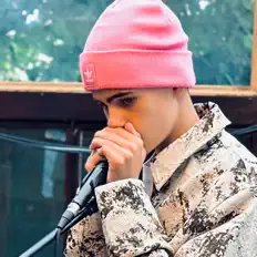 Posłuchaj wykonawcy Manns, obejrzyj teledyski, przeczytaj biografię, zobacz daty tras koncertowych i nie tylko!