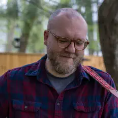 Ascolta Mike Finazzo, guarda video musicali, leggi la biografia, vedi le date del tour & altro!