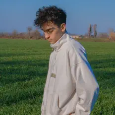 Nerveを聴いたり、ミュージックビデオを鑑賞したり、経歴やツアー日程などを確認したりしましょう！