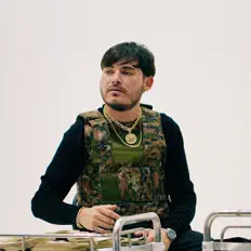 Poslechněte si interpreta Mando Garcia, sledujte hudební videa, přečtěte si životopis, podívejte se na data turné a další informace.