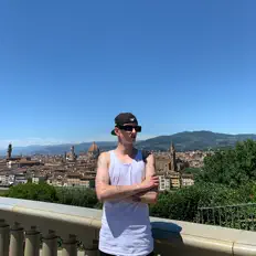 收听 JayKayJax、观看音乐视频、阅读小传、查看巡演日期等 ！