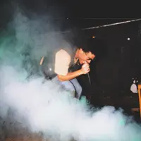 Dengarkan undefined, tonton video musik, baca bio, lihat tanggal tur & lainnya!
