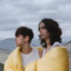 Ascolta Anna Andreu, guarda video musicali, leggi la biografia, vedi le date del tour & altro!