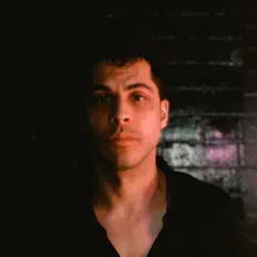 Ouve Decimal Decade, vê vídeos de música, lê a biografia, vê as datas da digressão e muito mais!