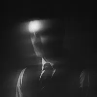 Poslechněte si interpreta undefined, sledujte hudební videa, přečtěte si životopis, podívejte se na data turné a další informace.