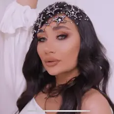 Dengarkan Mêhriban, tonton video musik, baca bio, lihat tanggal tur & lainnya!