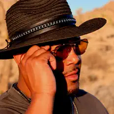 Ascolta ImJustDane, guarda video musicali, leggi la biografia, vedi le date del tour & altro!