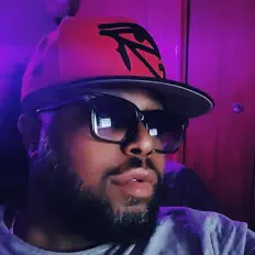 Dengarkan TriGOD LunnDun, tonton video musik, baca bio, lihat tanggal tur & lainnya!