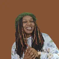 undefined을(를) 듣고, 뮤직 비디오를 보고, 약력을 읽고, 투어 일정 등을 확인하세요!