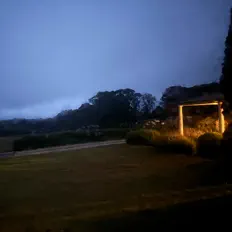 Luister naar BIGMONEY, bekijk muziekvideo's, lees de bio, bekijk de tourdata, en meer!